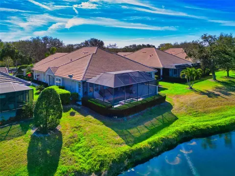 8310 Tartan Fields Cir, Lakewood Ranch, FL 34202