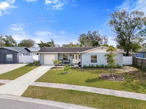 2905 39th St W, Bradenton, FL 34205
