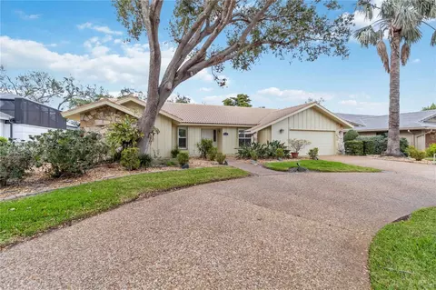1717 Peregrine Point Dr, Sarasota, FL 34231