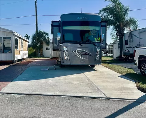 55 Montego Dr, Palmetto, FL 34221