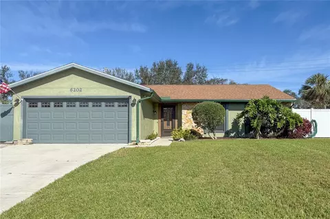 6202 32nd Avenue Cir W, Bradenton, FL 34209