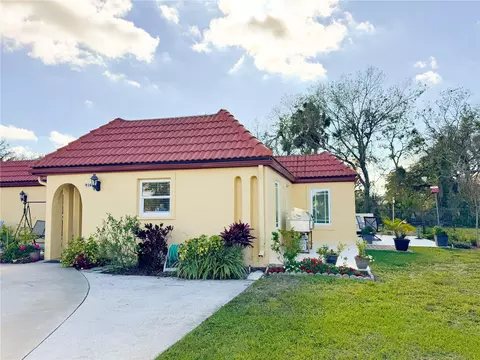 916 W Faith Cir, Bradenton, FL 34212