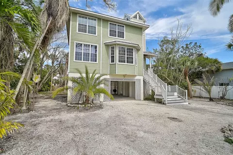 123 Faubel St, Sarasota, FL 34242