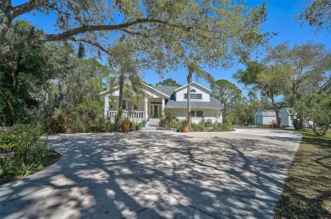 851 E Bay St, Osprey, FL 34229