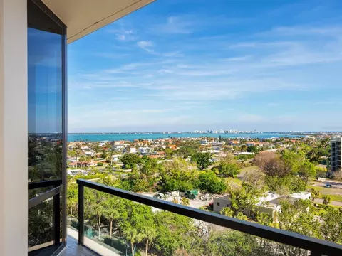 1211 Gulf Of Mexico Dr #702, Longboat Key, FL 34228