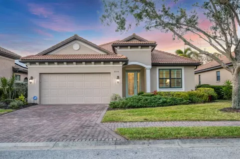 3715 80th Dr E, Sarasota, FL 34243