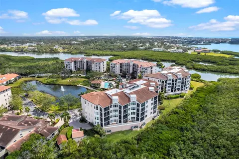 5420 Eagles Point Cir #103, Sarasota, FL 34231