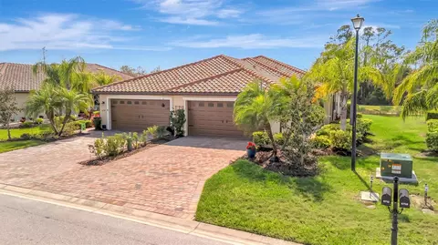 6716 Willowshire Way, Bradenton, FL 34212