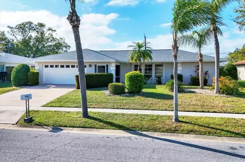 6722 Roxbury Dr, Sarasota, FL 34231