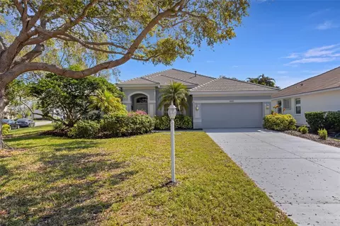 8420 Sailing Loop, Lakewood Ranch, FL 34202