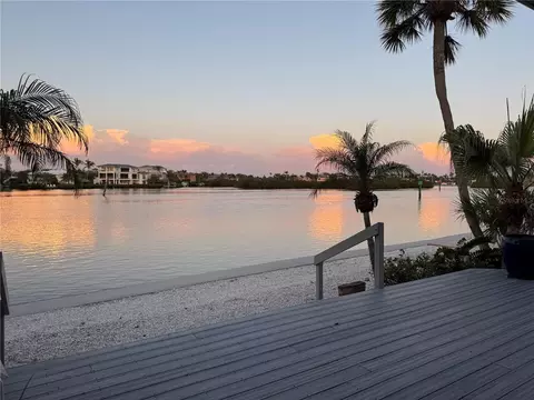1374 Moonmist Dr #B1, Sarasota, FL 34242