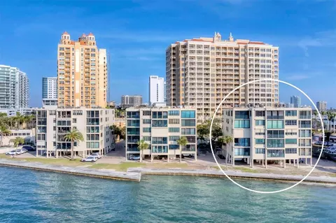 97 Sunset Dr #202, Sarasota, FL 34236