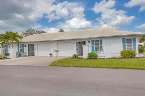 7402 8th Ave W, Bradenton, FL 34209
