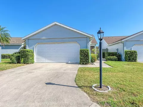 612 Ironwood Cir #170, Venice, FL 34292