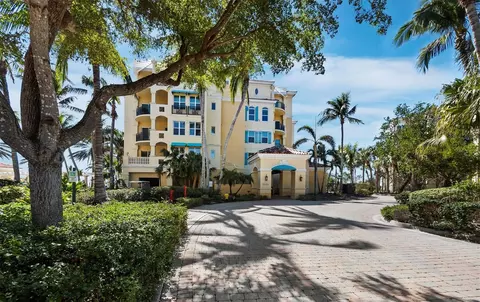 2161 Gulf Of Mexico Dr #3, Longboat Key, FL 34228