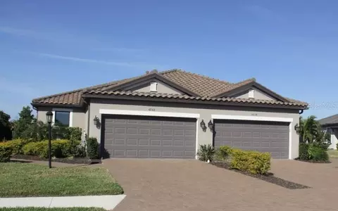 4762 Tortona Ct, Lakewood Ranch, FL 34211