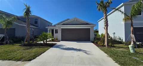 9060 Tequila Sunrise Dr, Sarasota, FL 34241