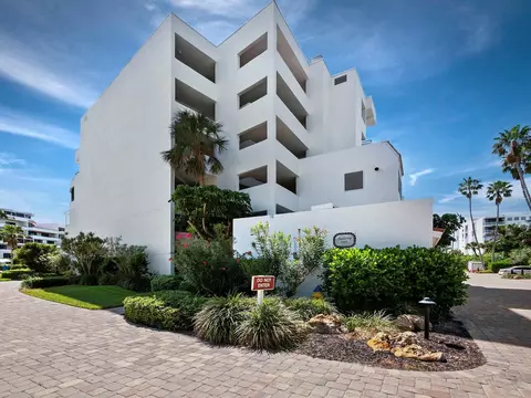 1485 Gulf Of Mexico Dr #205, Longboat Key, FL 34228