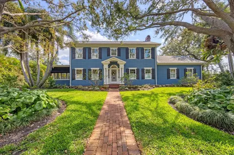 1744 South Dr, Sarasota, FL 34239