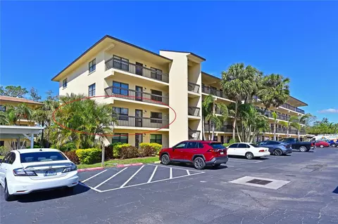 315 30th Ave W #B214, Bradenton, FL 34205