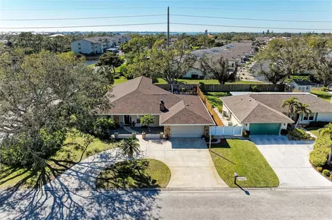 6916 Heritage Ln, Bradenton, FL 34209