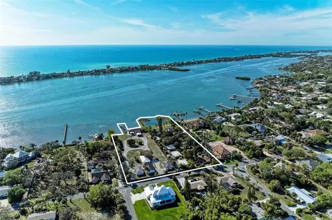 1645 1649 Bayshore Rd, Nokomis, FL 34275