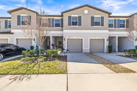 9743 Pembrooke Pines Dr, Sun City Center, FL 33573