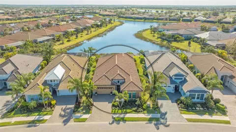 7213 Whittlebury Trl, Lakewood Ranch, FL 34202