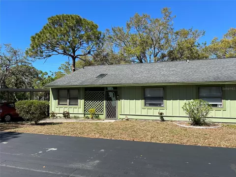 5011 Barrington Cir #101, Sarasota, FL 34234