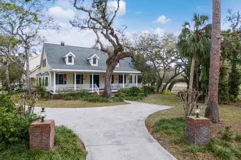 4871 Hoyer Dr, Sarasota, FL 34241