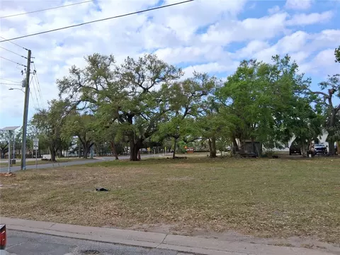 715 15th St E, Bradenton, FL 34208 photo 3