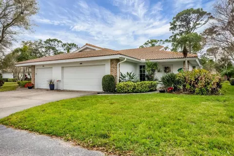 5614 Garden Lakes Dr, Bradenton, FL 34203