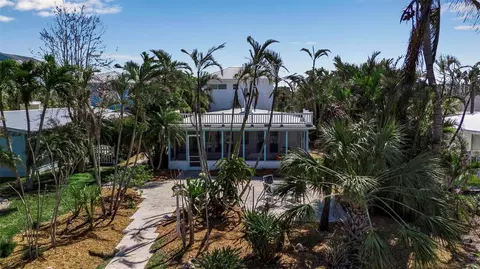 750 Russell St, Longboat Key, FL 34228