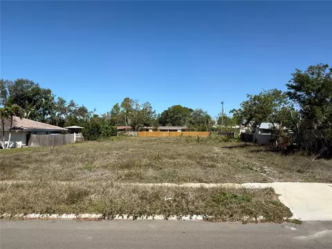 337 Suwanee Ave, Sarasota, FL 34243