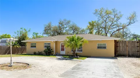 5562 Hayden Blvd, Sarasota, FL 34232