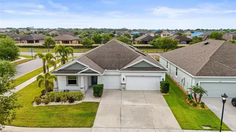 5085 Ivory Stone Dr, Wimauma, FL 33598