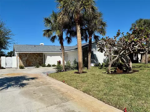 210 73rd St NW, Bradenton, FL 34209