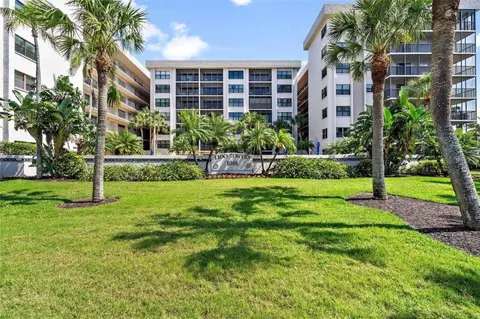 1001 Benjamin Franklin Dr #511, Sarasota, FL 34236