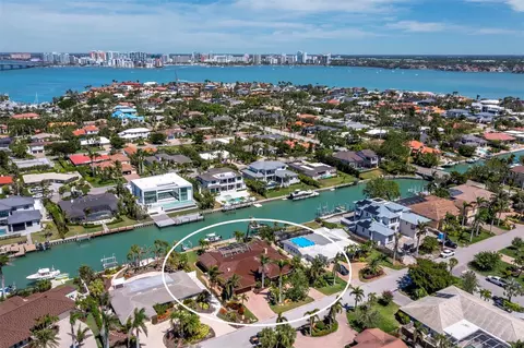 524 N Spoonbill Dr, Sarasota, FL 34236
