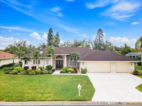 5662 Country Lakes Dr, Sarasota, FL 34243