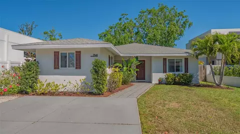 2141 Hyde Park St, Sarasota, FL 34239
