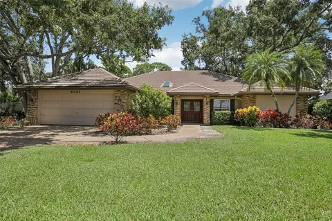 4701 Pine Harrier Dr, Sarasota, FL 34231