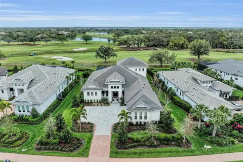 8847 Colonels Ct, Sarasota, FL 34240