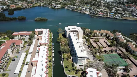 1250 N Portofino Dr #201, Sarasota, FL 34242