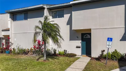 6881 Whitman Way, Sarasota, FL 34243