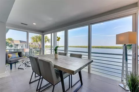 4420 Exeter Dr #302, Longboat Key, FL 34228