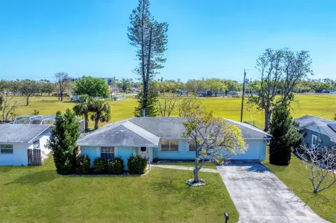 3013 Taunton Dr W, Bradenton, FL 34205