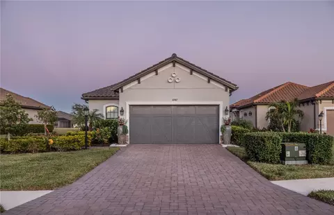 4747 Motta Ct, Bradenton, FL 34211
