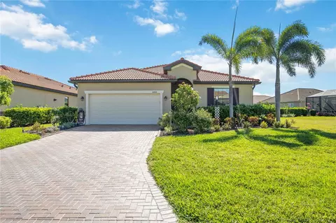 10008 Carnoustie Pl, Bradenton, FL 34211