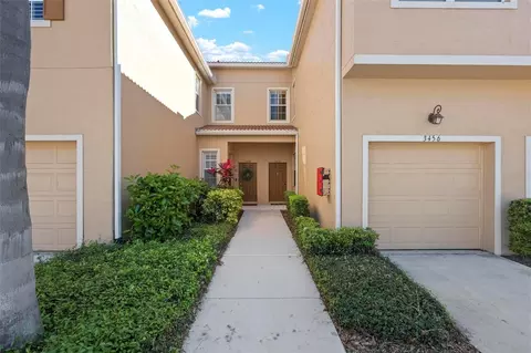 3456 Parkridge Cir #33-105, Sarasota, FL 34243